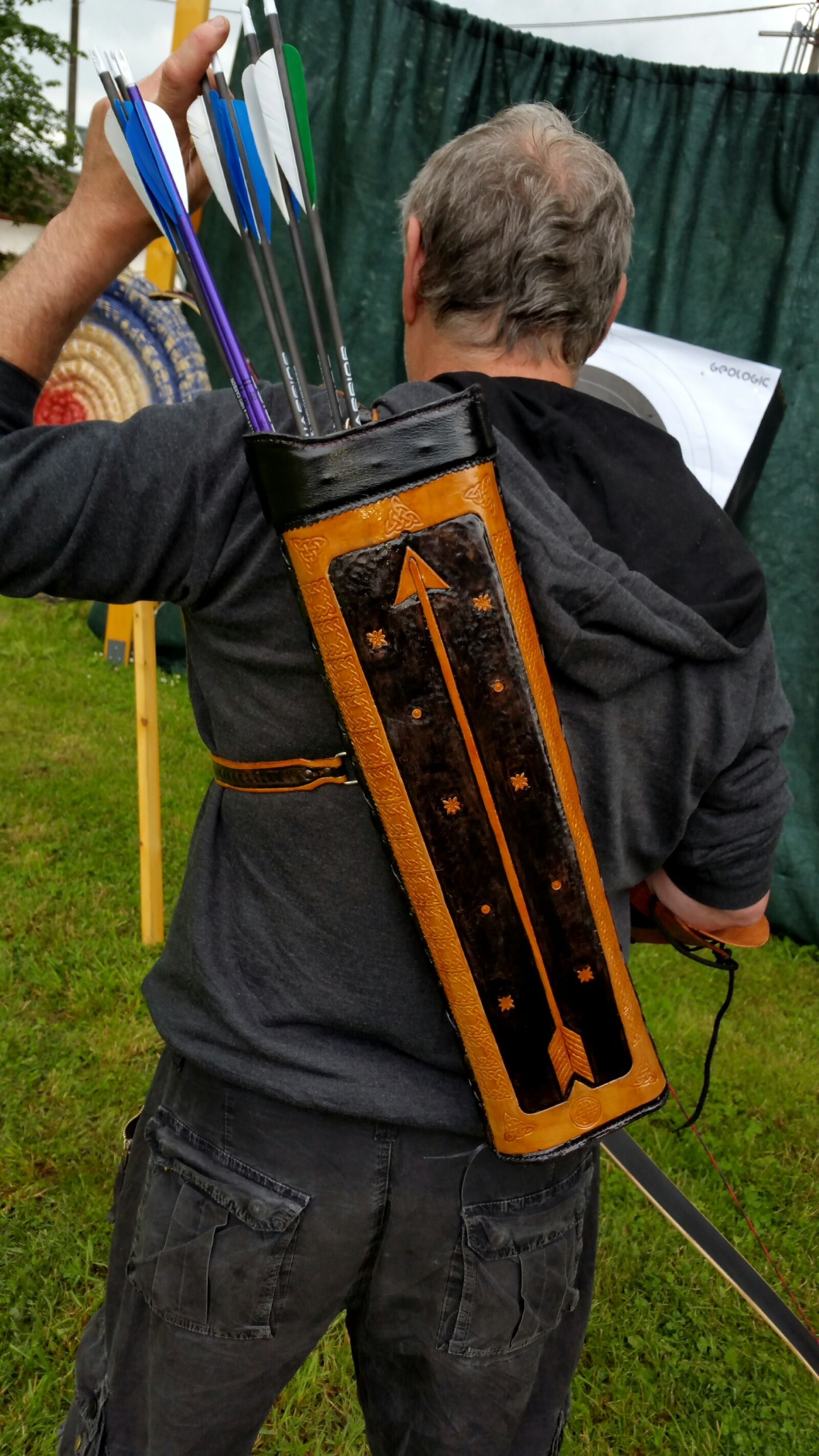 Samsung Galaxy Note4 sample photo. Quiver, archer, leather accessories photography