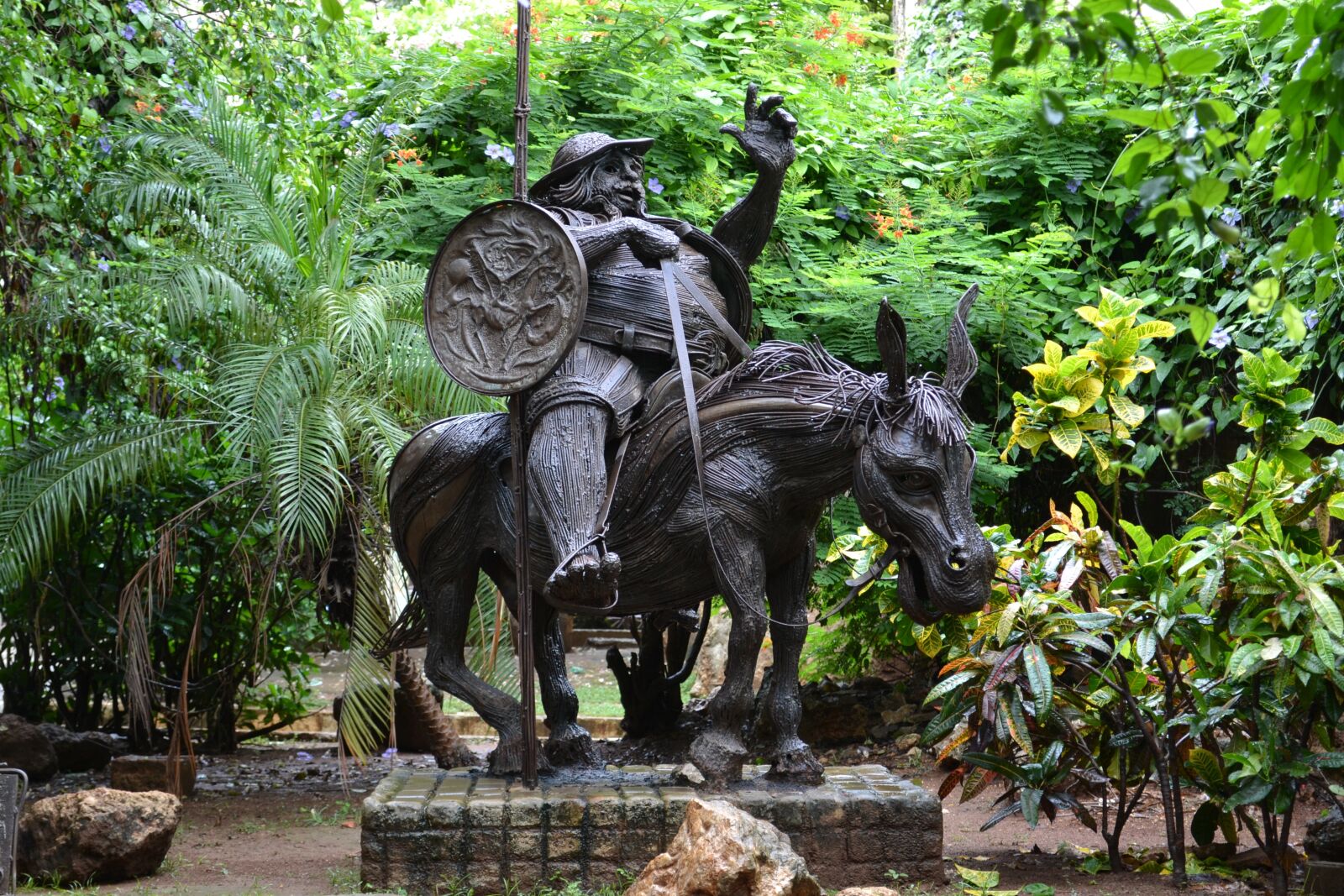 Nikon D3100 sample photo. Sancho panza, havana, statue photography