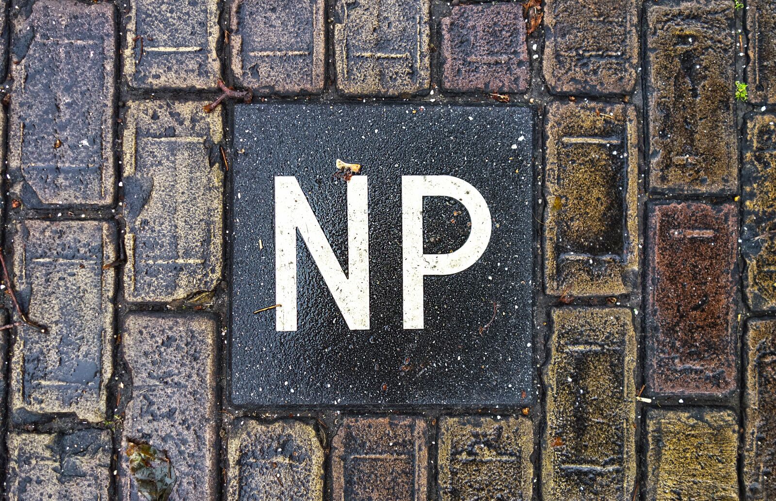 Sony Cyber-shot DSC-RX100 sample photo. Tile, stone, brick photography