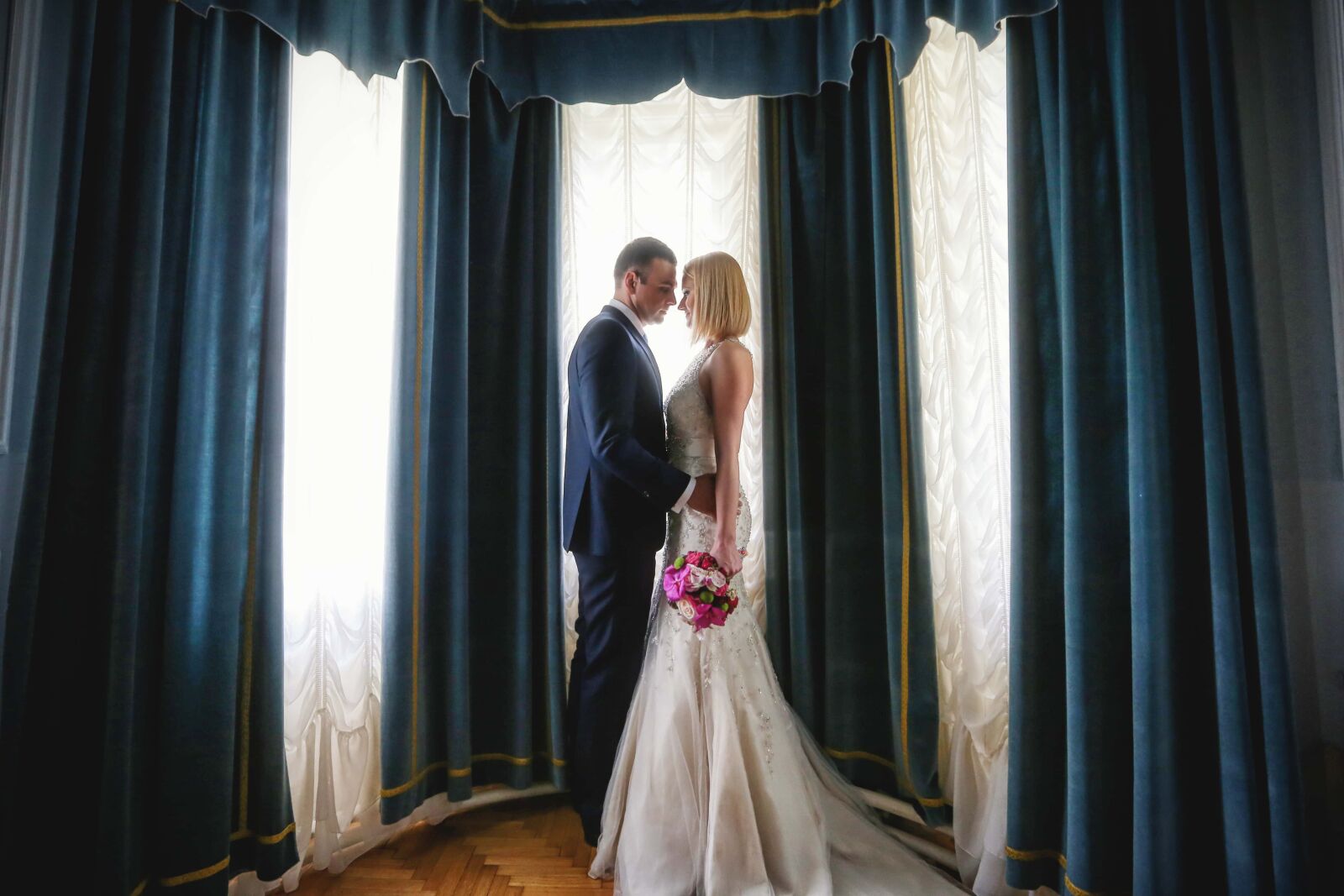 Canon EF 16-35mm F2.8L II USM sample photo. Wedding dress, salon, glamour photography