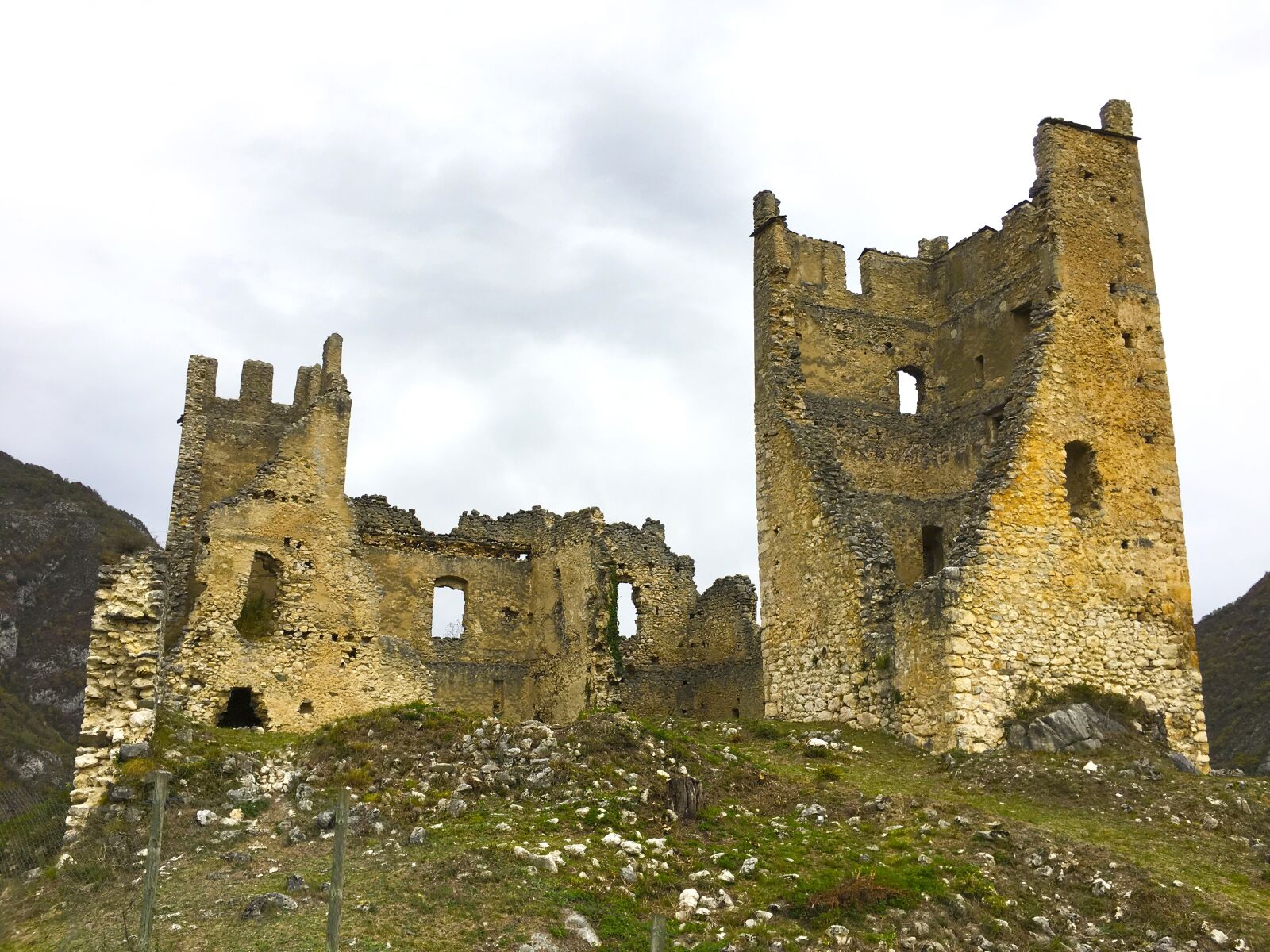 Apple iPhone 6s sample photo. Castle, ruins, stones photography