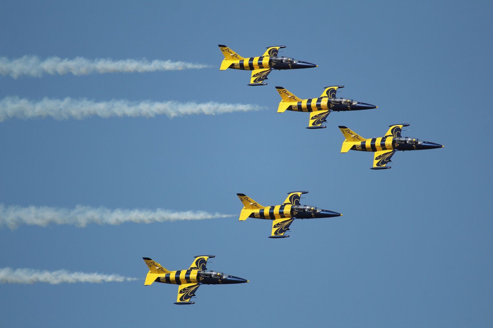 Canon EF-S 55-250mm F4-5.6 IS STM sample photo. Airplanes, formation, jets photography