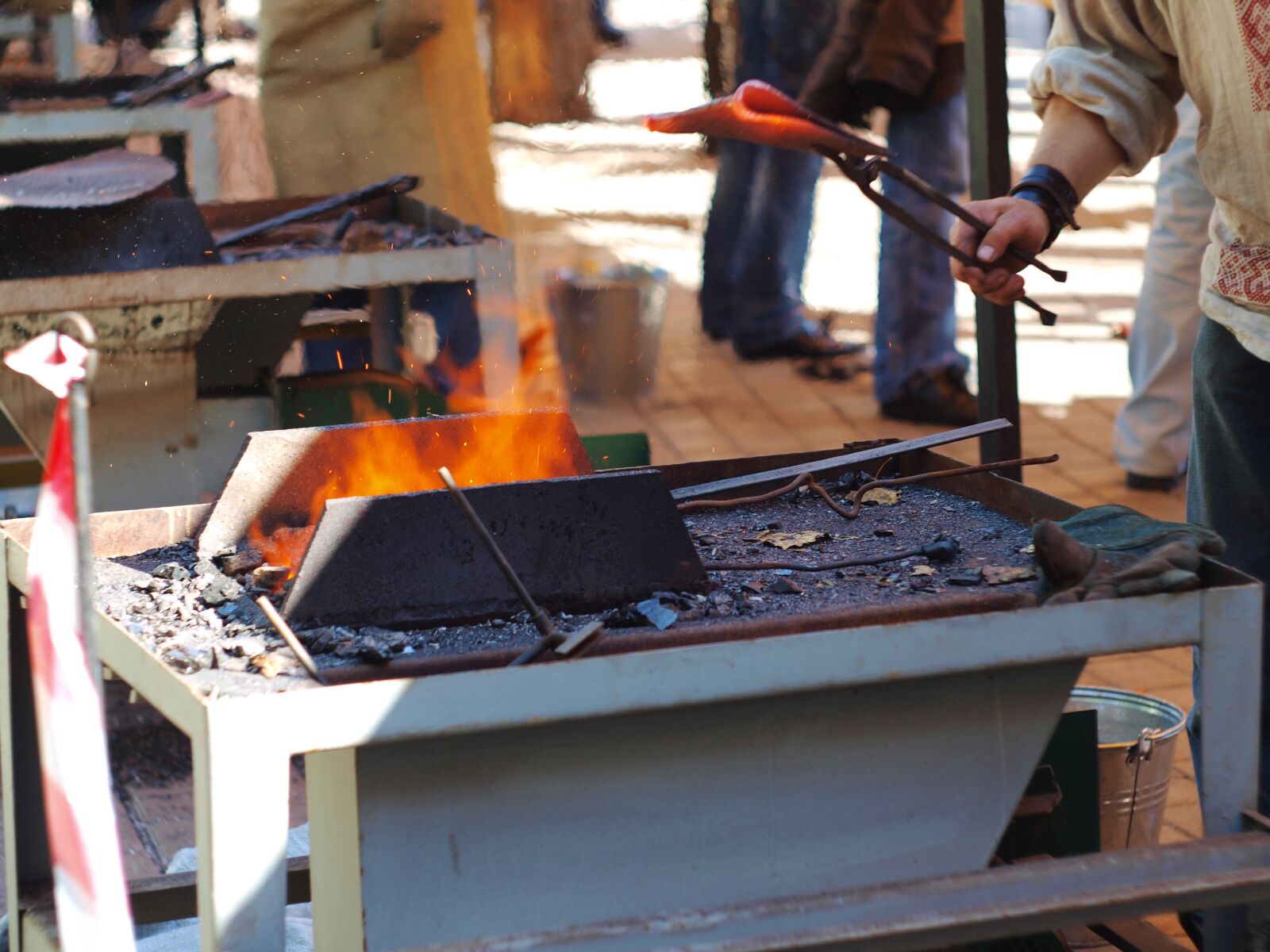 Olympus E-420 (EVOLT E-420) sample photo. Forge, iron, anvil photography