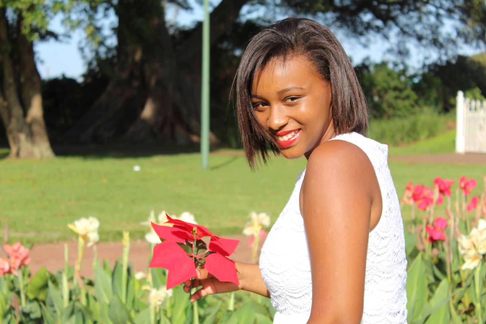 Canon EOS 1300D (EOS Rebel T6 / EOS Kiss X80) sample photo. Summer, flower, nature photography