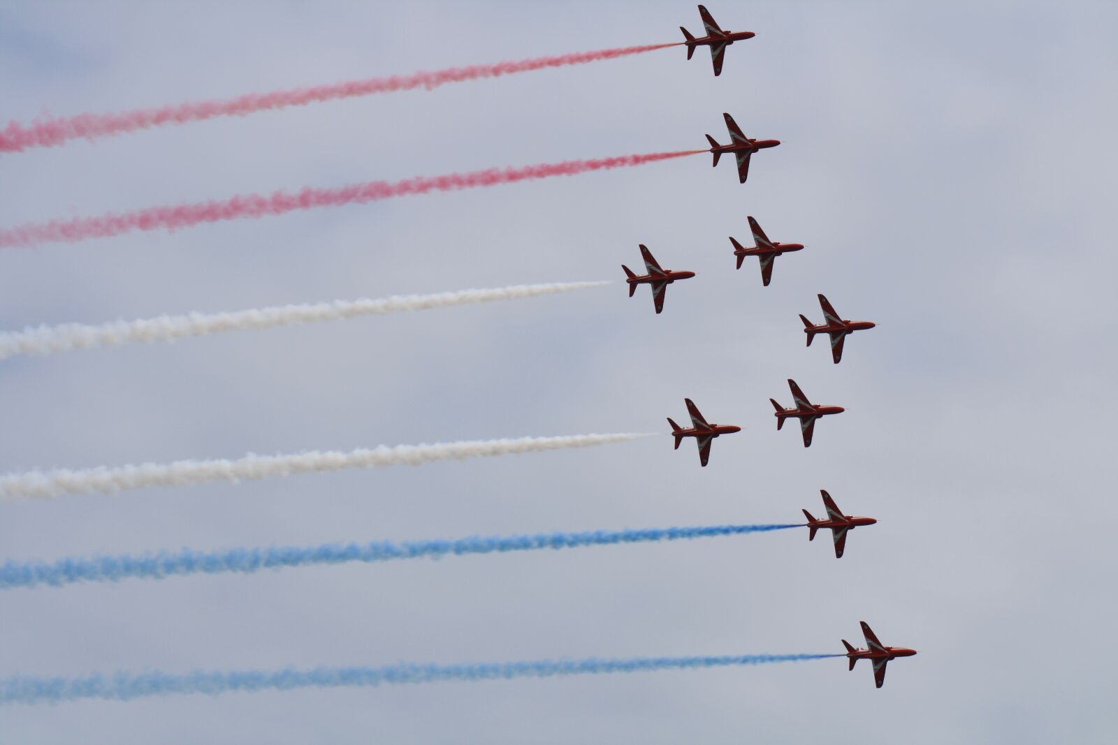 Canon EOS 1000D (EOS Digital Rebel XS / EOS Kiss F) sample photo. Red arrows, red, arrows photography