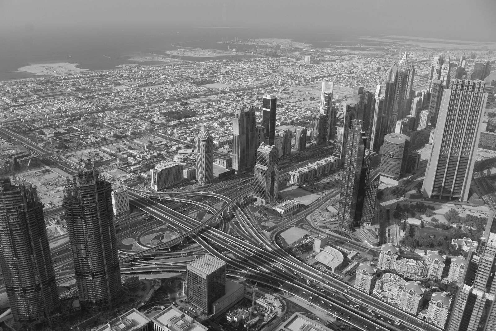 Canon EOS 1200D (EOS Rebel T5 / EOS Kiss X70 / EOS Hi) sample photo. Dubai, skyline, black and photography