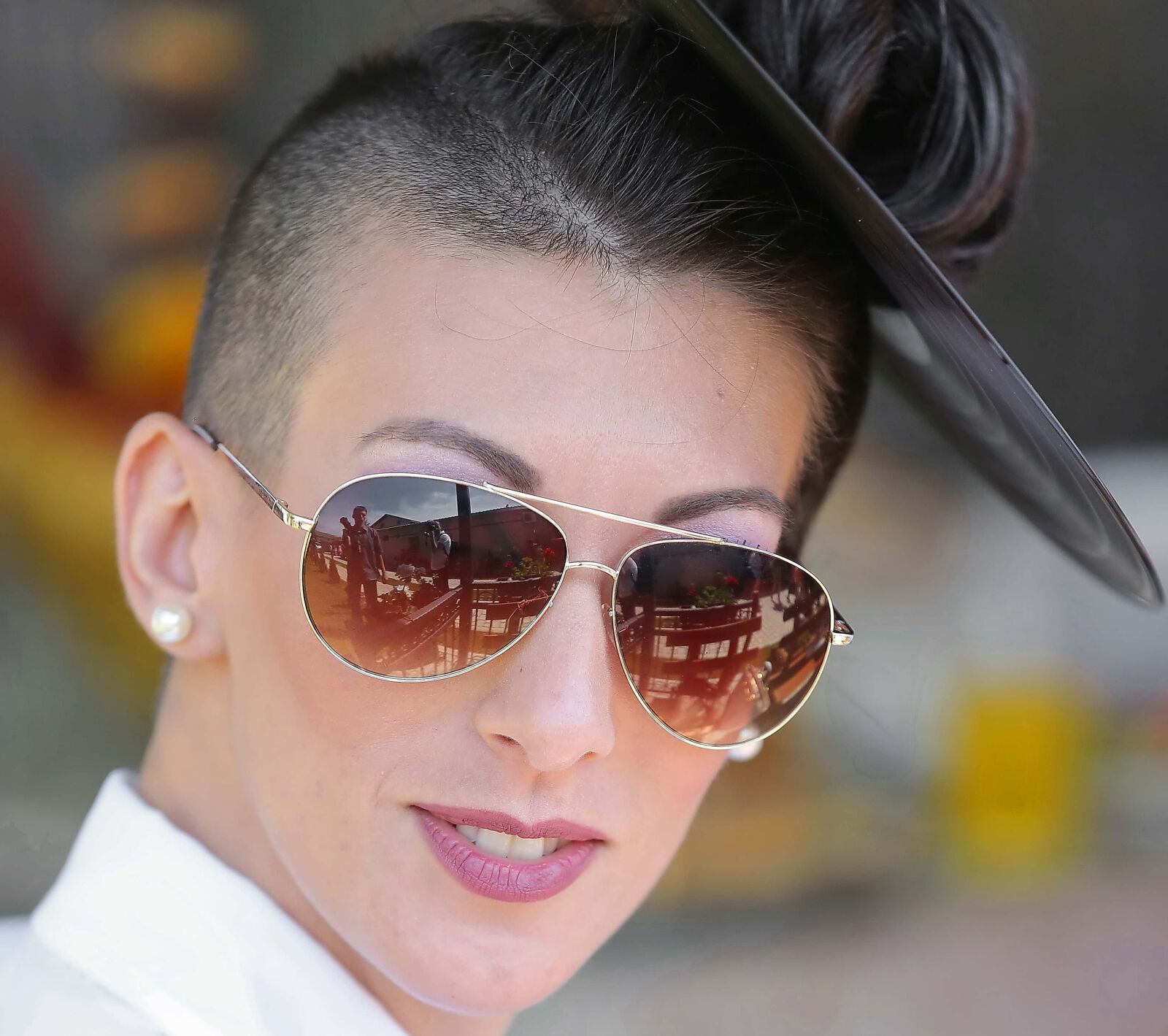 Canon EOS 5D Mark III sample photo. Sunglasses, hairstyle, vinyl, head photography
