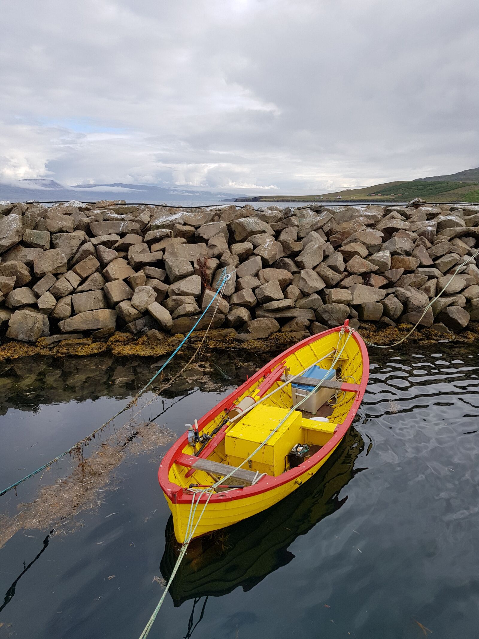 Samsung Galaxy S8 sample photo. Boat, harbor, rowing photography