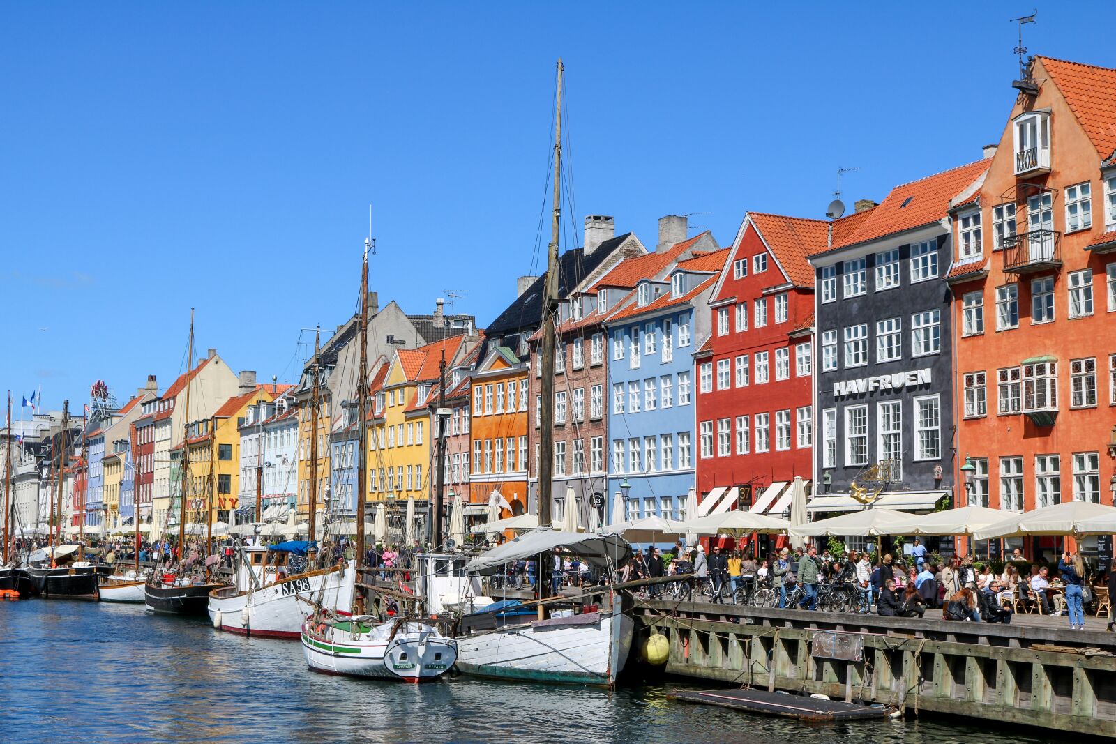 Canon EOS 750D (EOS Rebel T6i / EOS Kiss X8i) sample photo. Copenhagen, denmark, nyhavn photography