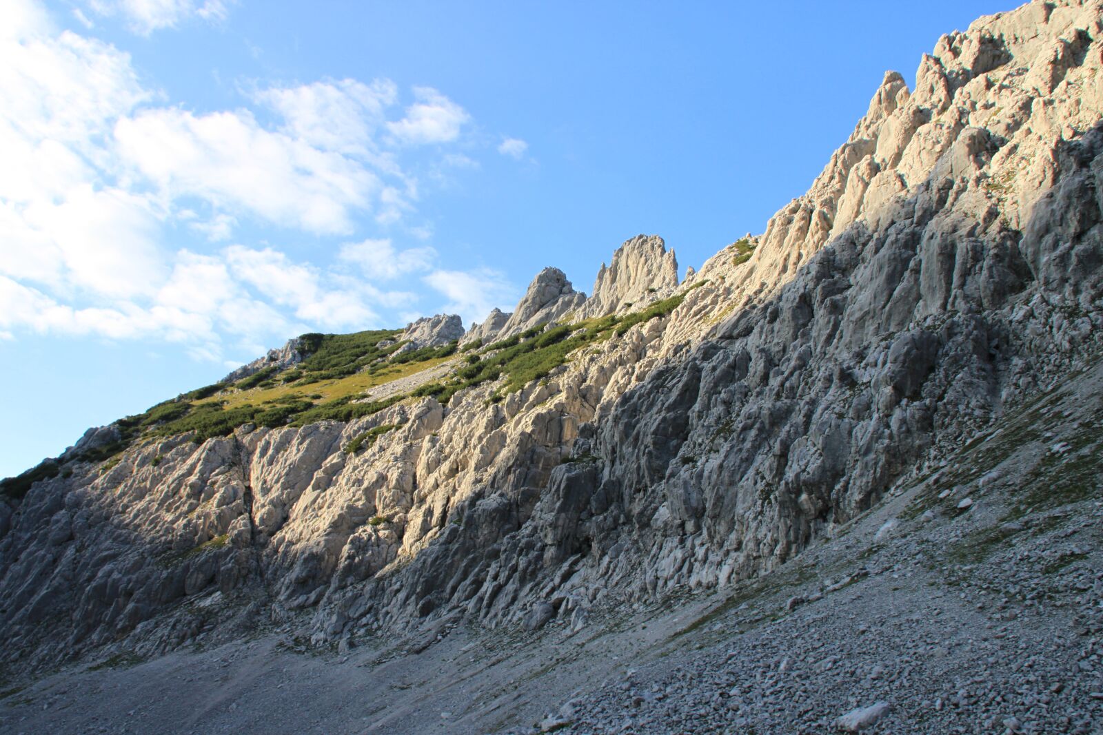Canon EOS 500D (EOS Rebel T1i / EOS Kiss X3) sample photo. Wilderkaiser, mountains, alpine photography