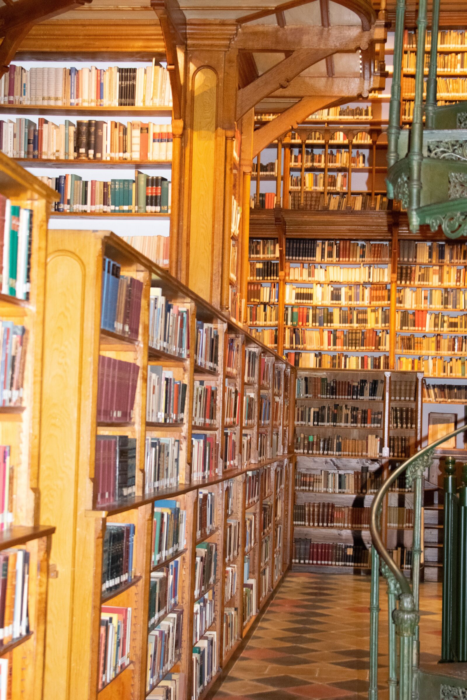 Nikon D5300 sample photo. Library, study, university photography