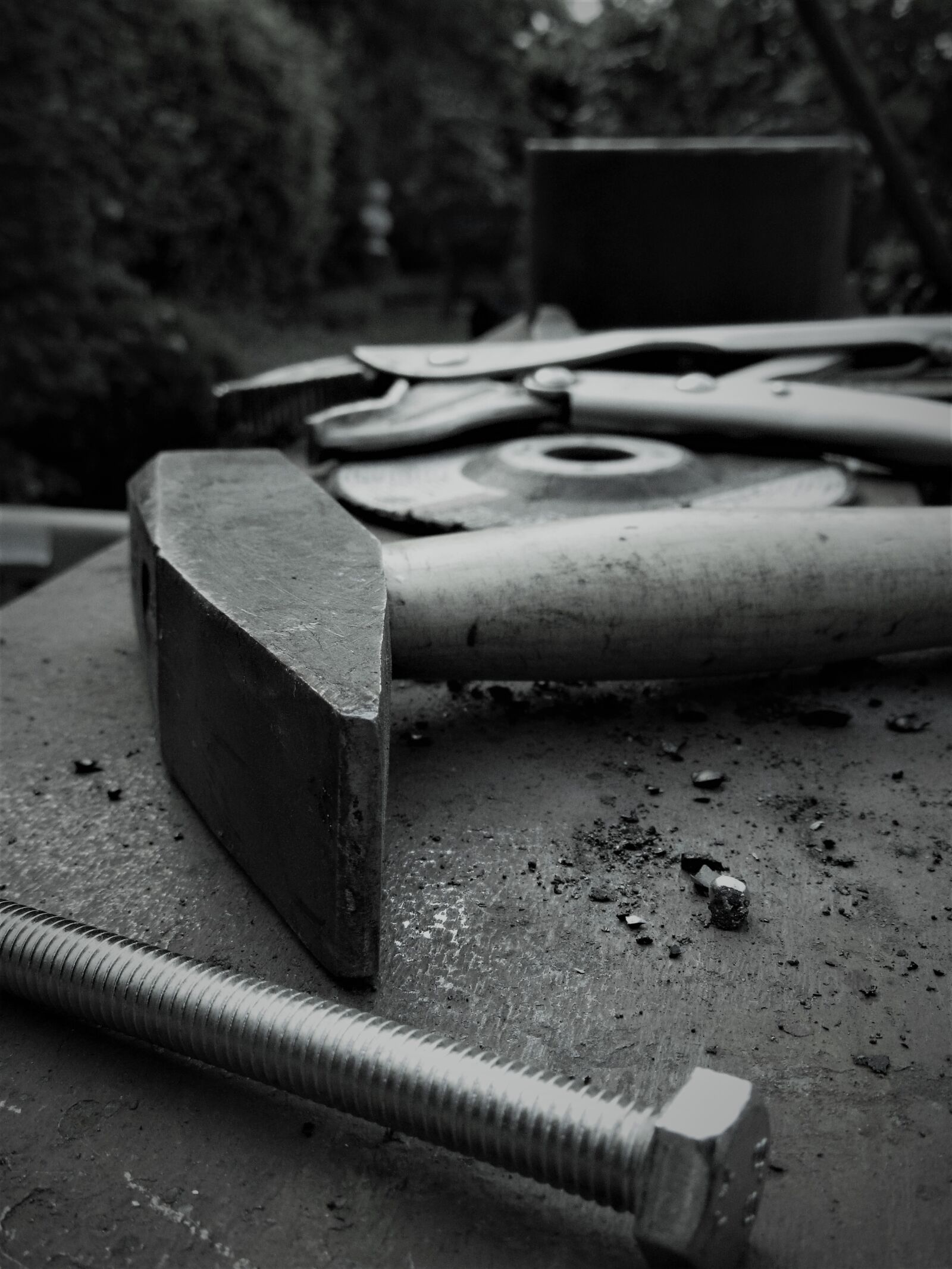 Canon PowerShot SX610 HS sample photo. Hammer, screw, steel photography