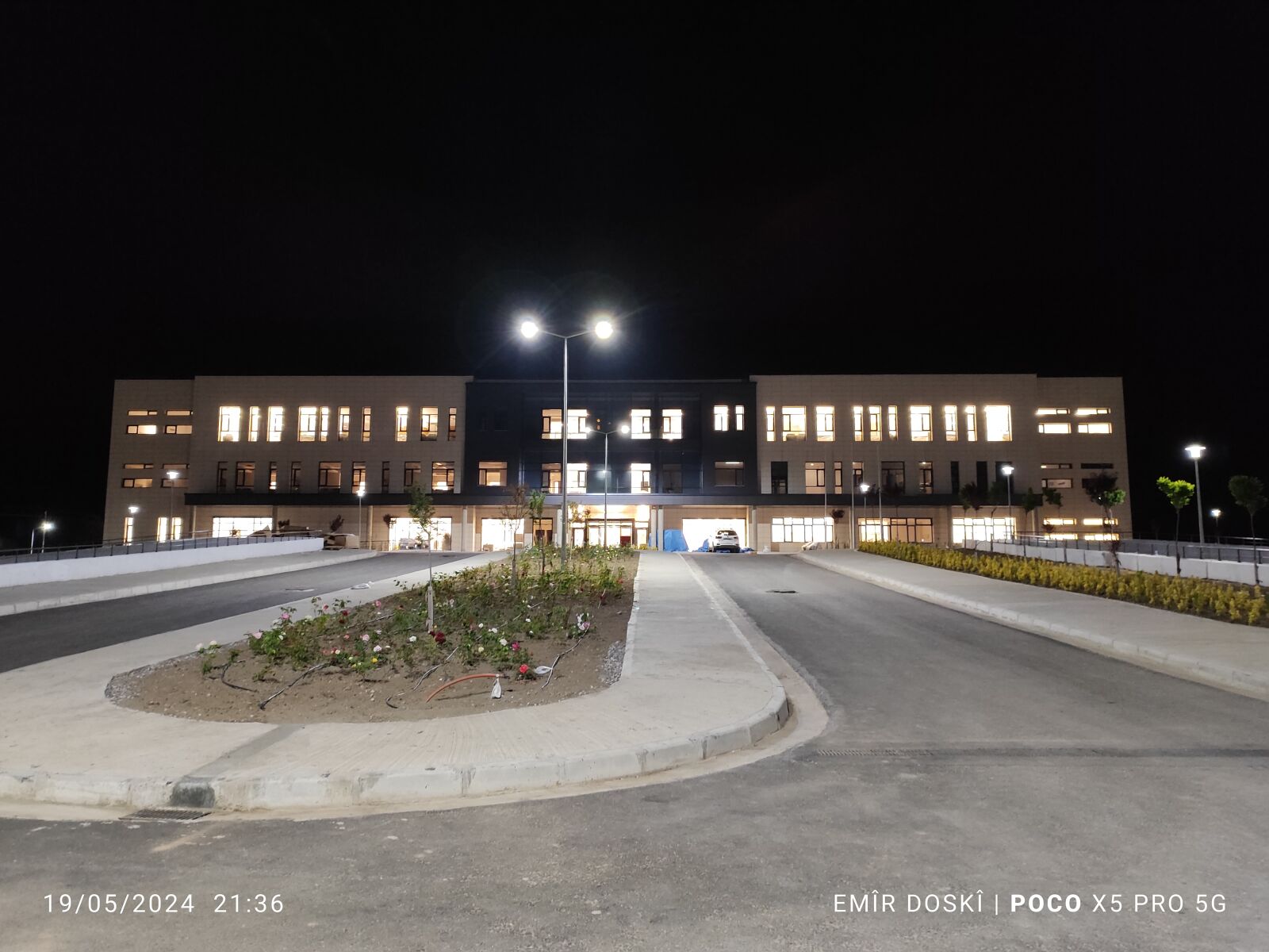 Xiaomi 22101320G sample photo. نەخوشخانا هێتیتێ ل شێلادزێ photography