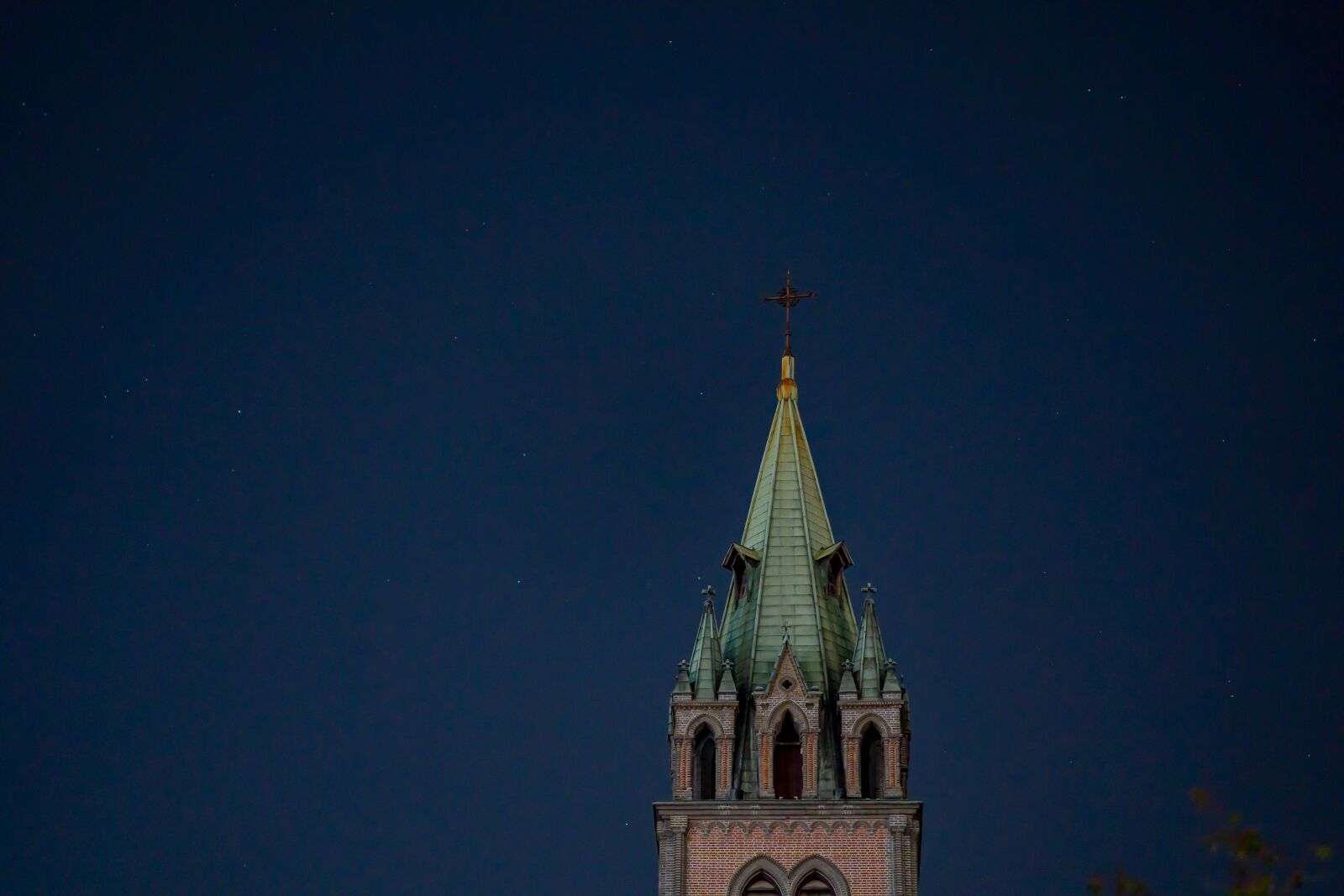 Sony FE 85mm F1.4 GM sample photo. Night, cathedral, church photography