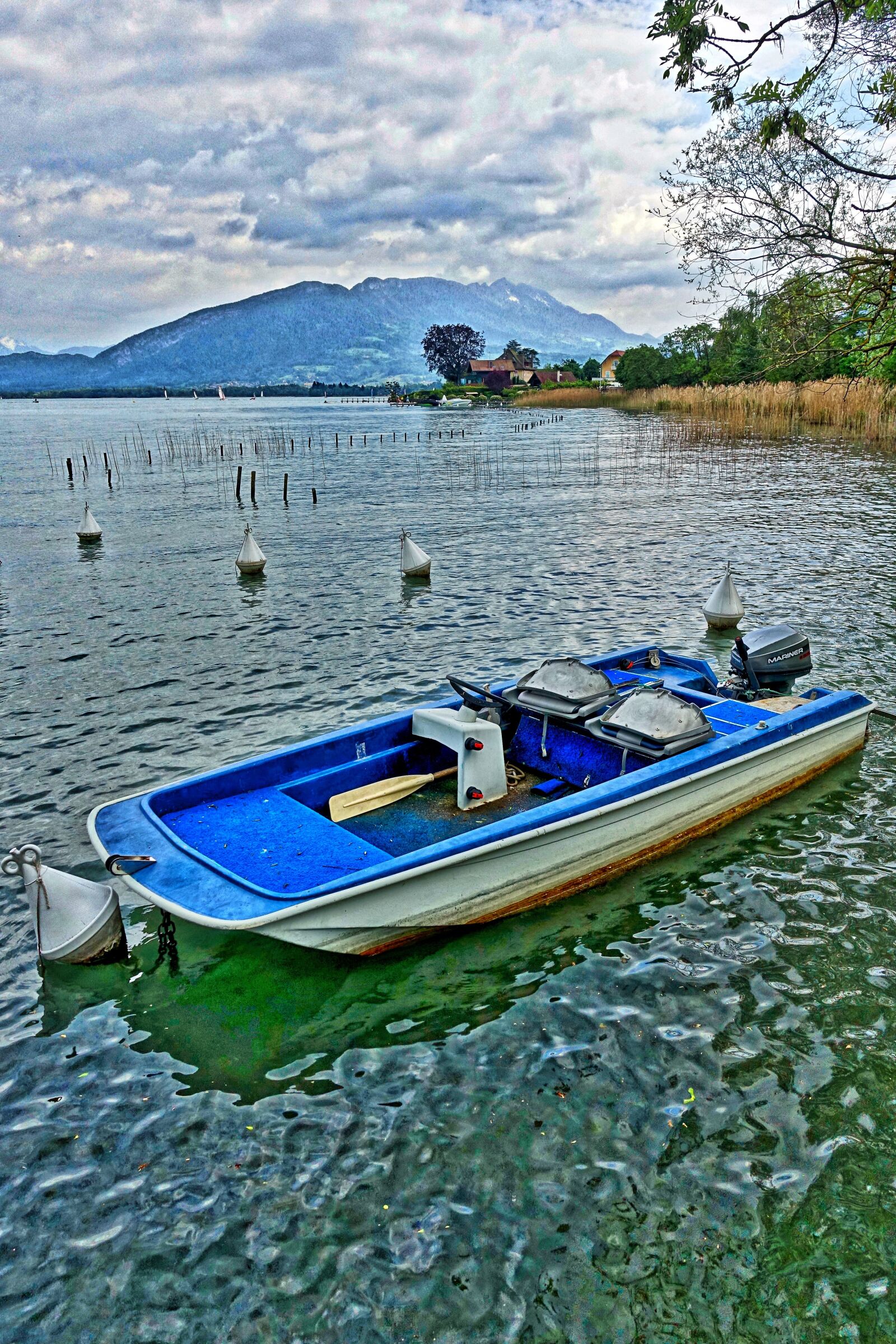 Sony Cyber-shot DSC-RX100 III sample photo. Boat, anchor, lake photography