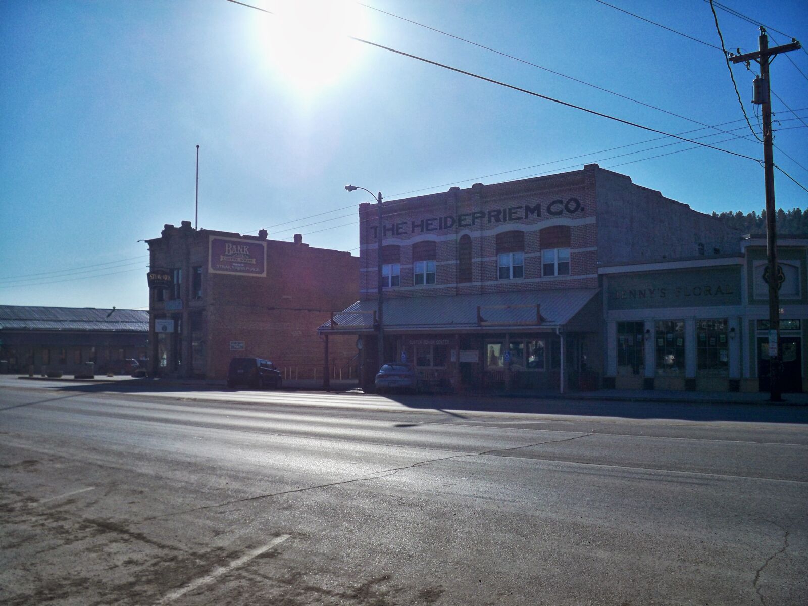 Kodak EASYSHARE M1093 IS DIGITAL CAMERA sample photo. Town photography