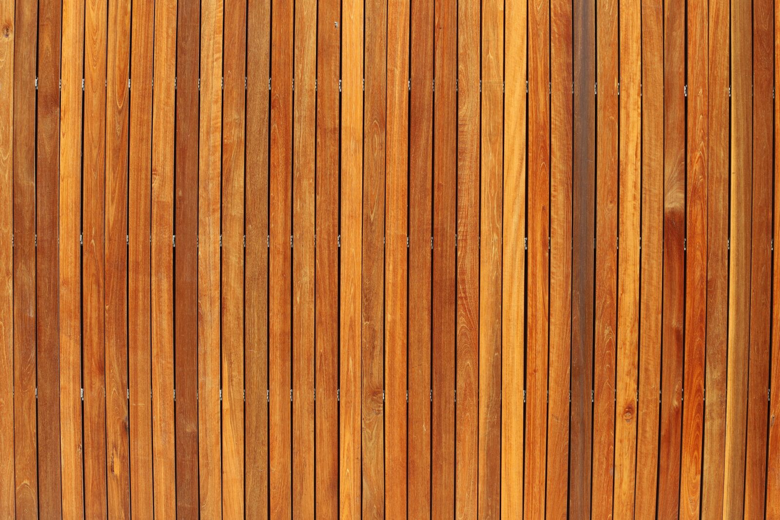 Canon EF 70-200mm F2.8L USM sample photo. Wood, curtain wall, background photography