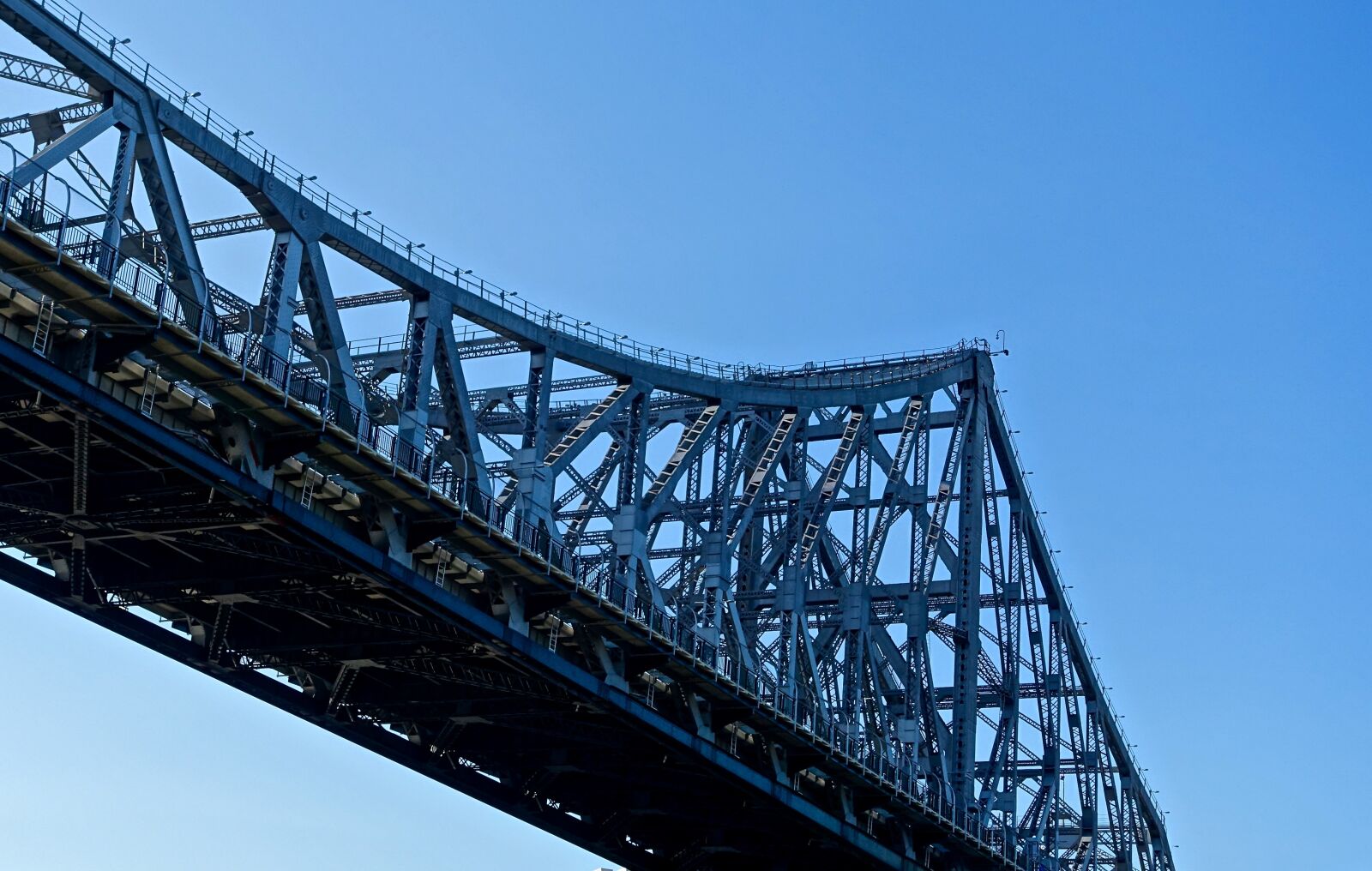Sony Cyber-shot DSC-RX100 III sample photo. Story bridge, brisbane, steel photography
