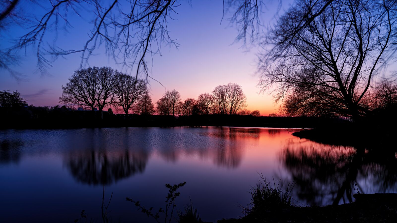 ZEISS Batis 18mm F2.8 sample photo. Sunset, lake, landscape photography