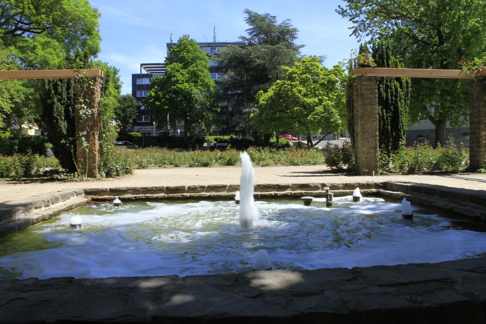 Canon EOS 7D sample photo. Fountain, water, stone wall photography