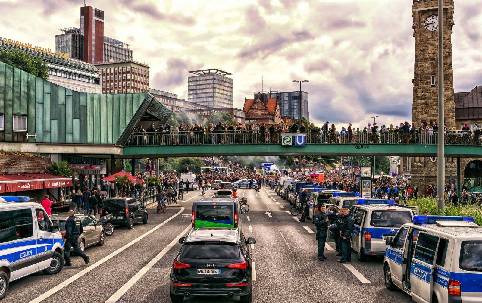 Nikon D3300 sample photo. Car, road, vehicle, city photography