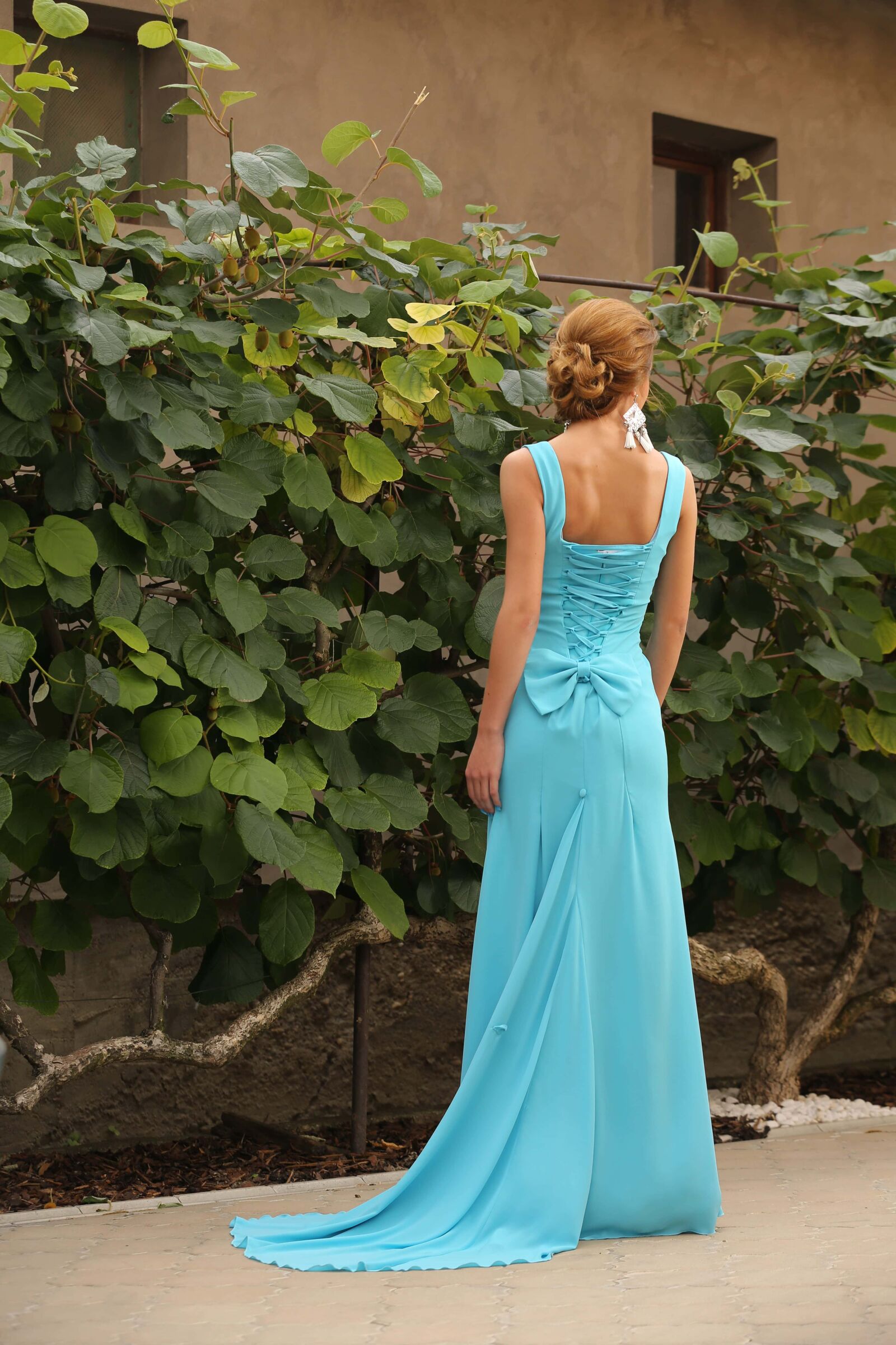 Canon EOS 5D Mark III sample photo. Hairstyle, dress, outfit, photo photography