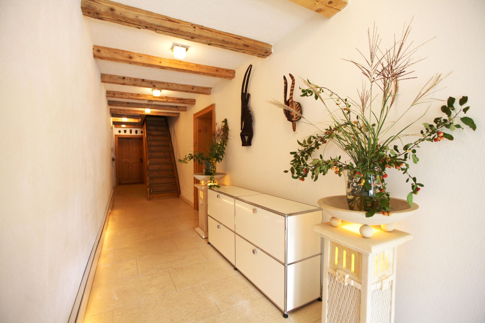 Canon EOS 5D Mark II sample photo. Stohrerhof, ammersee, monument photography