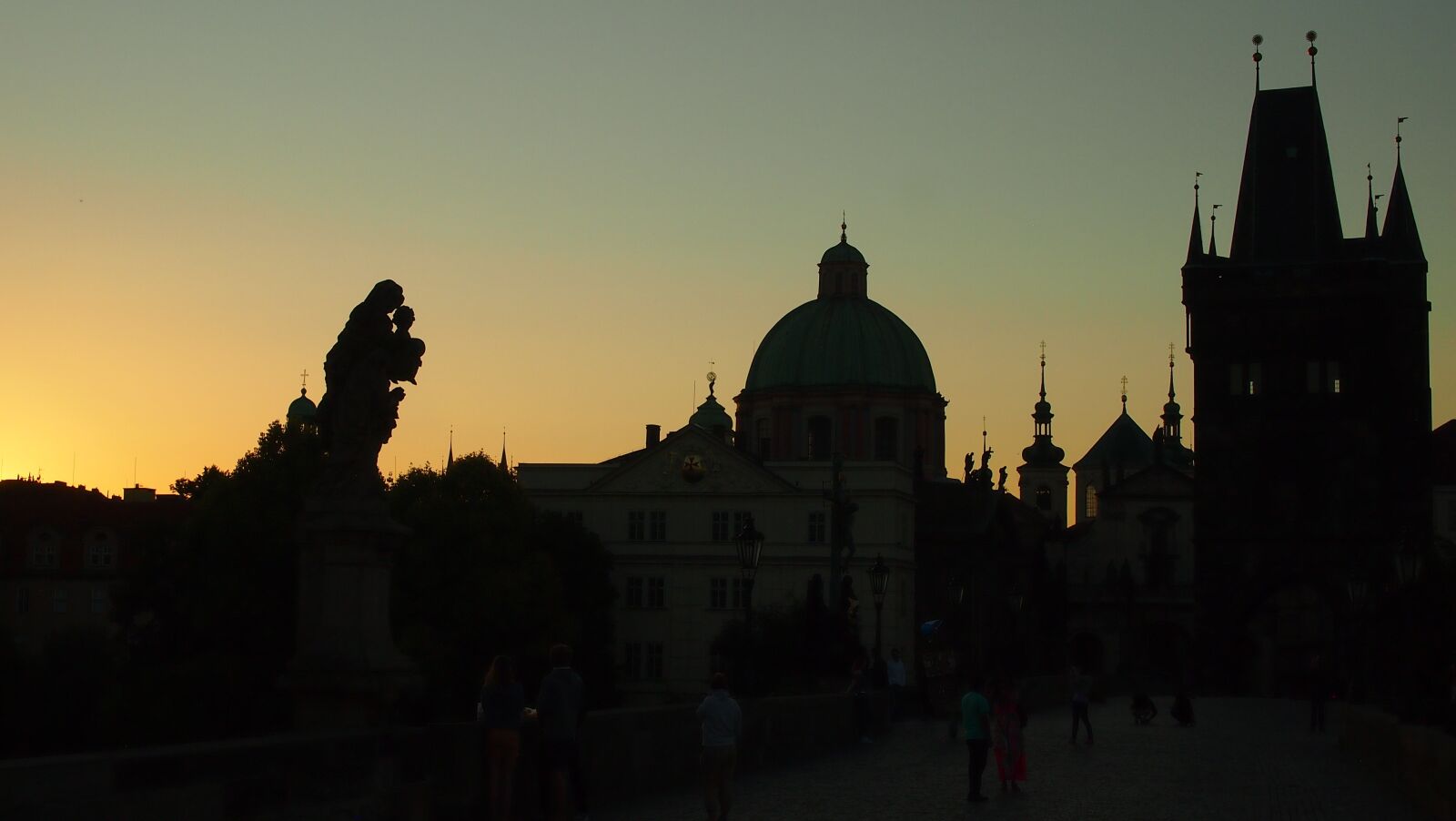 Olympus PEN E-PL3 sample photo. Prague, charles bridge, mood photography