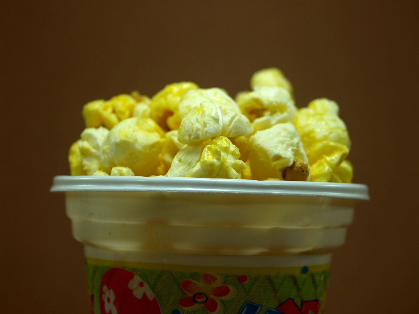 Olympus E-300 (EVOLT E-300) sample photo. Popcorn, corn, pop photography