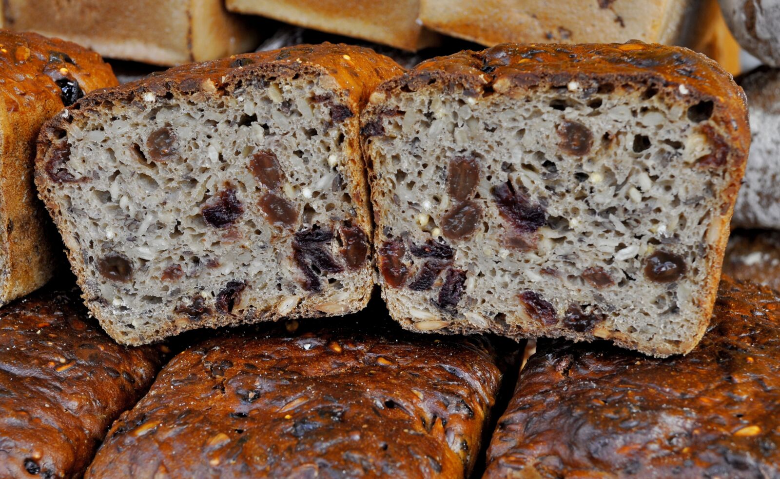 Nikon D5000 sample photo. Eating, bread, loaf photography