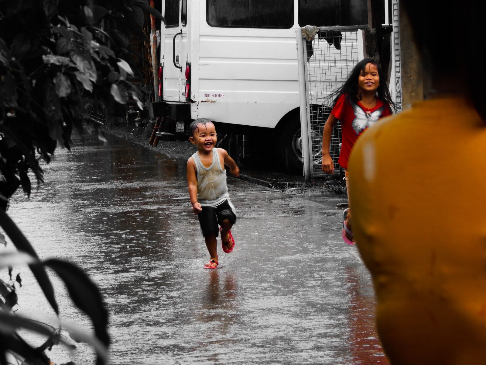 Nikon Coolpix L820 sample photo. Kids, rain, child photography