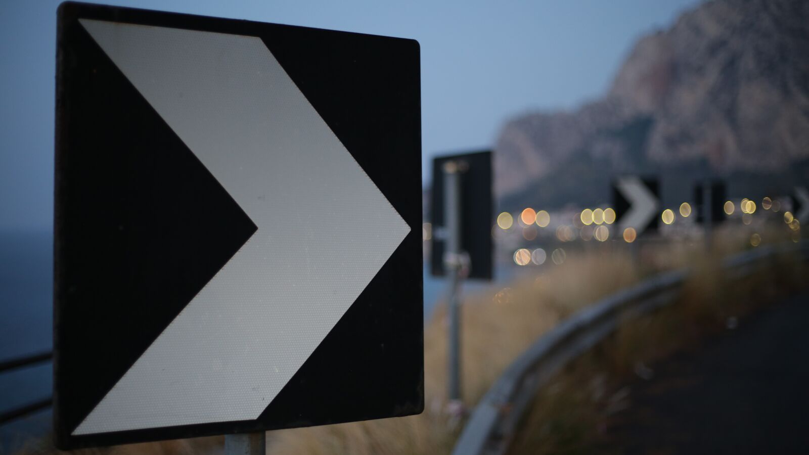Canon EOS 5D Mark III sample photo. Arrow, sign, road photography
