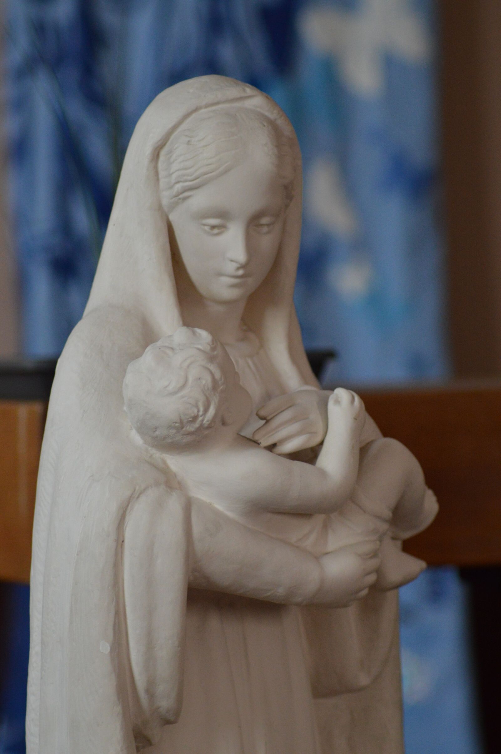 Nikon D3200 sample photo. Statue, mother, child photography