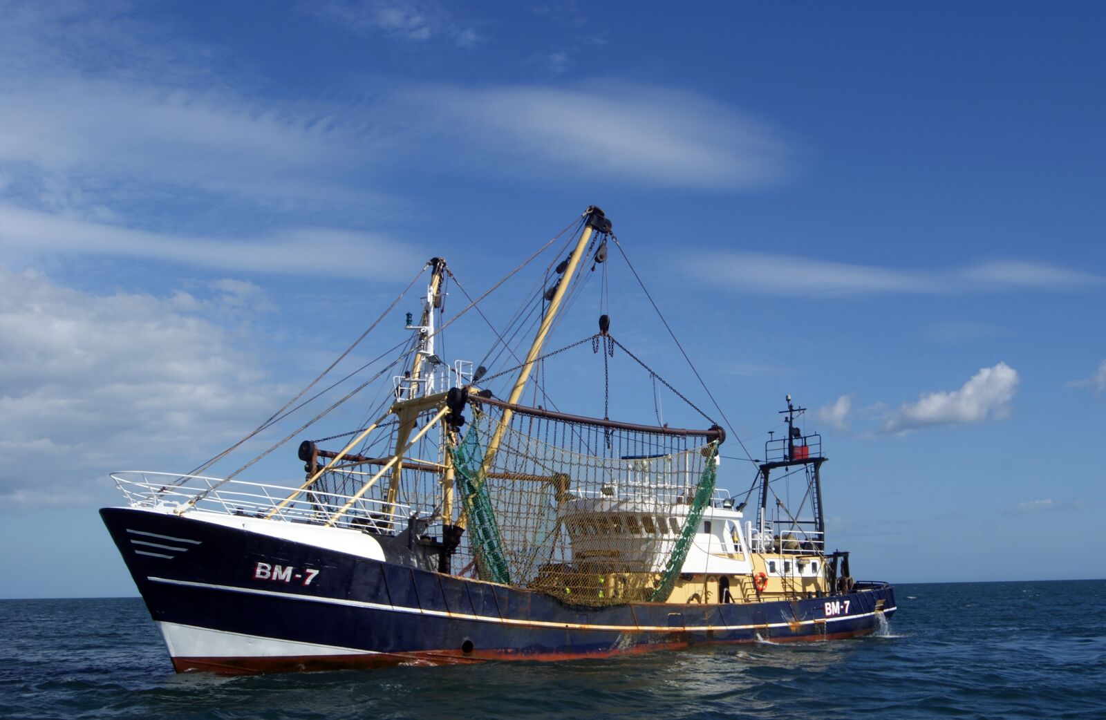 Sony Alpha DSLR-A230 sample photo. Sea, trawler, boat photography