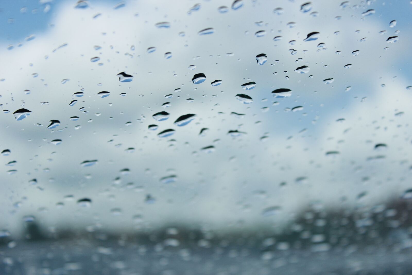 Canon EOS 600D (Rebel EOS T3i / EOS Kiss X5) sample photo. A drop of, rain photography
