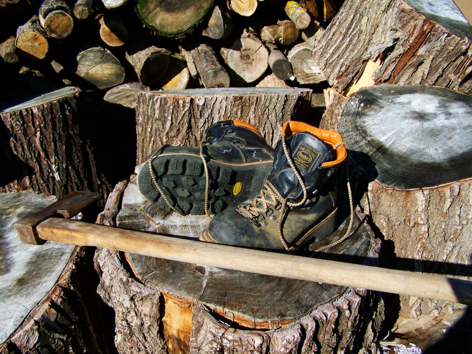 Kodak EASYSHARE ZD710 ZOOM DIGITAL CAMERA sample photo. Boots, axe, wood-cutting photography