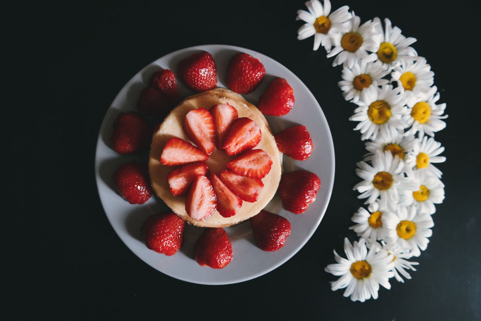 Samsung NX300 sample photo. Berries, close, up, colors photography