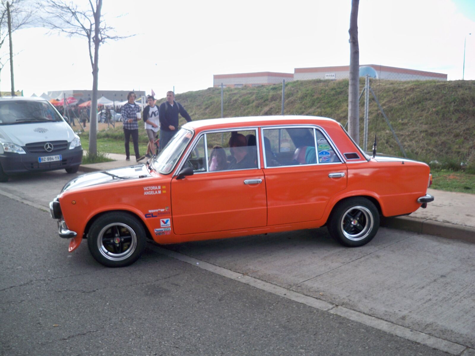Kodak EasyShare M1033 sample photo. Coche, americano, restaurado photography
