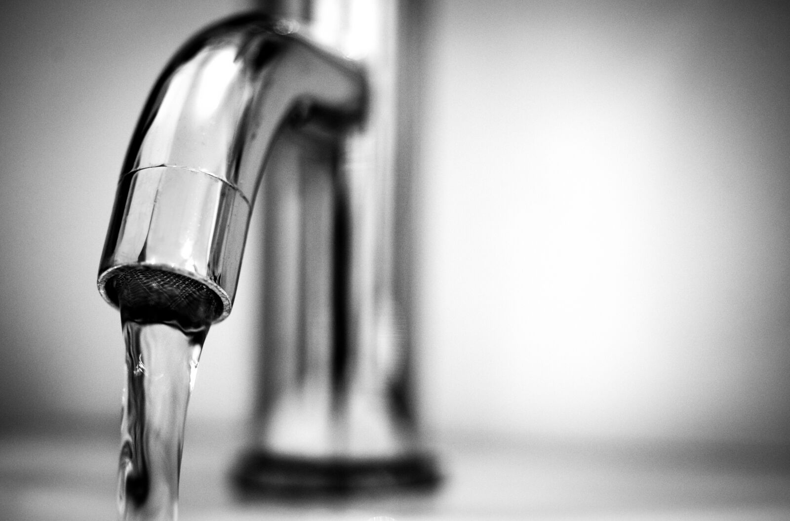 Nikon D610 sample photo. Water, tap, black and photography