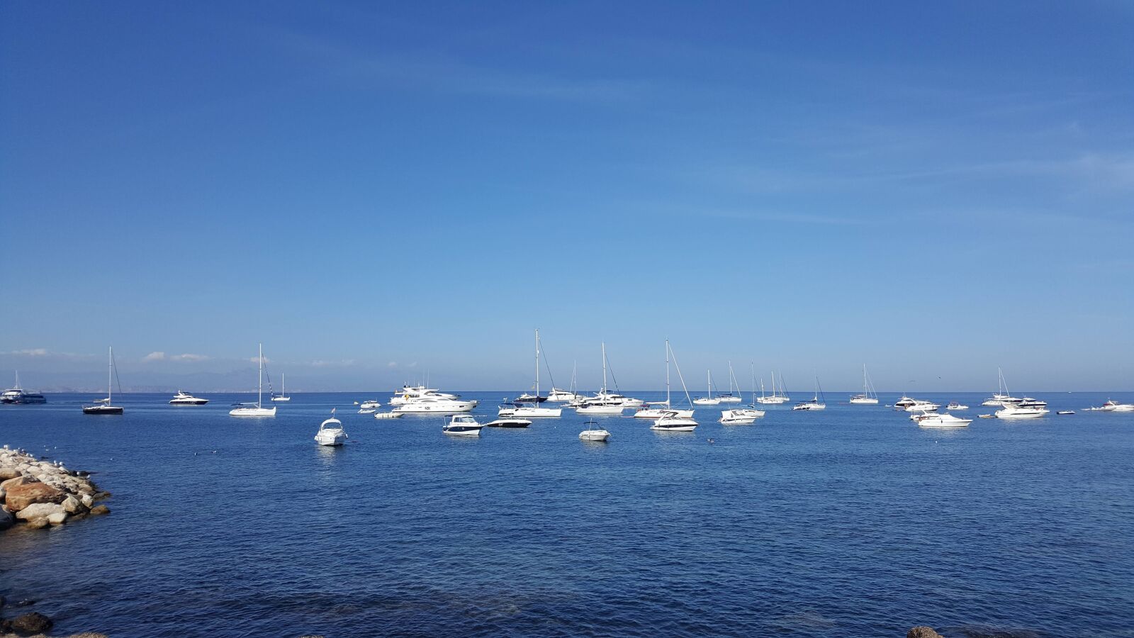Samsung Galaxy S6 sample photo. Beach, blue water, sea photography