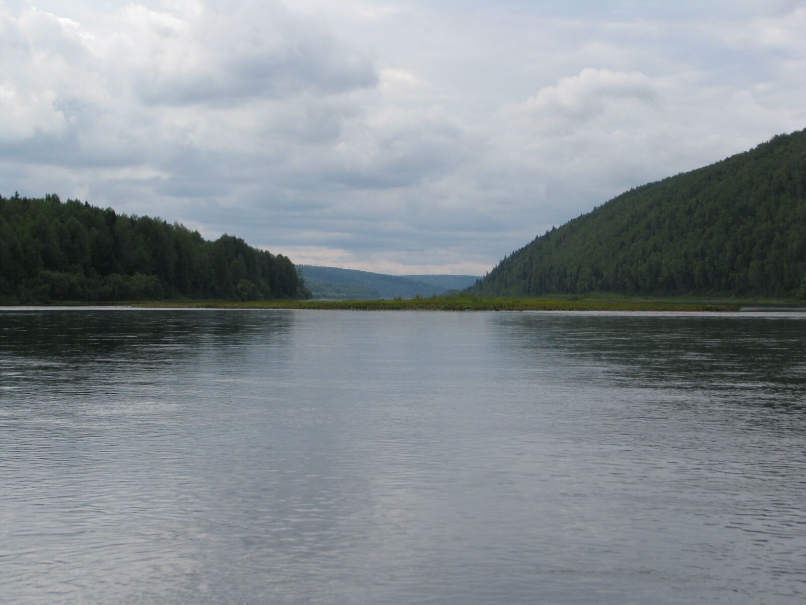 Canon POWERSHOT S5 IS sample photo. The vishera river, forest photography