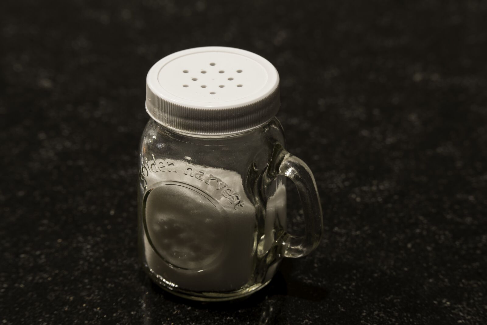 Nikon D810 sample photo. Salt, shaker, spices photography