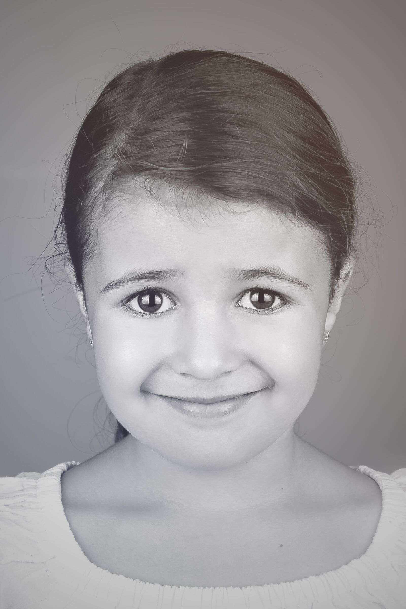 Canon EOS 5D Mark II sample photo. Girl, smile, face photography