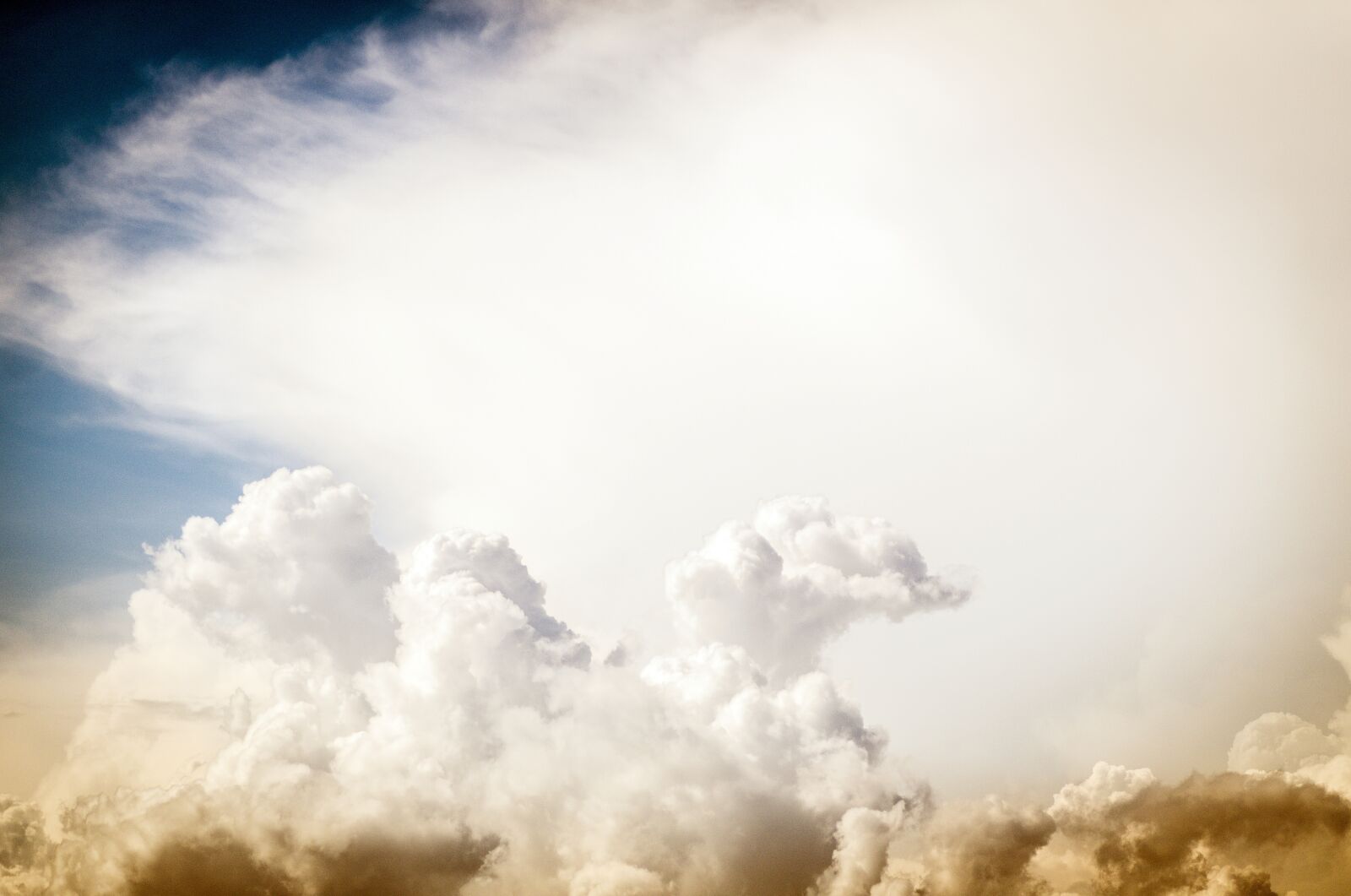Pentax smc D-FA 100mm F2.8 Macro WR sample photo. Clouds, sky, colors photography