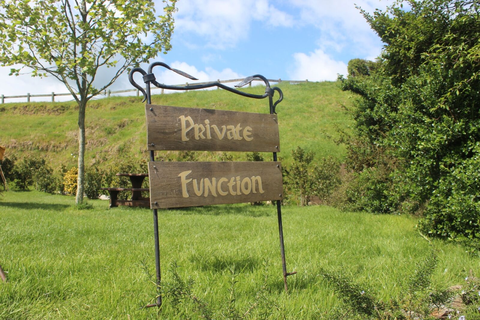 Canon EOS 600D (Rebel EOS T3i / EOS Kiss X5) sample photo. Private function, sign, nz photography