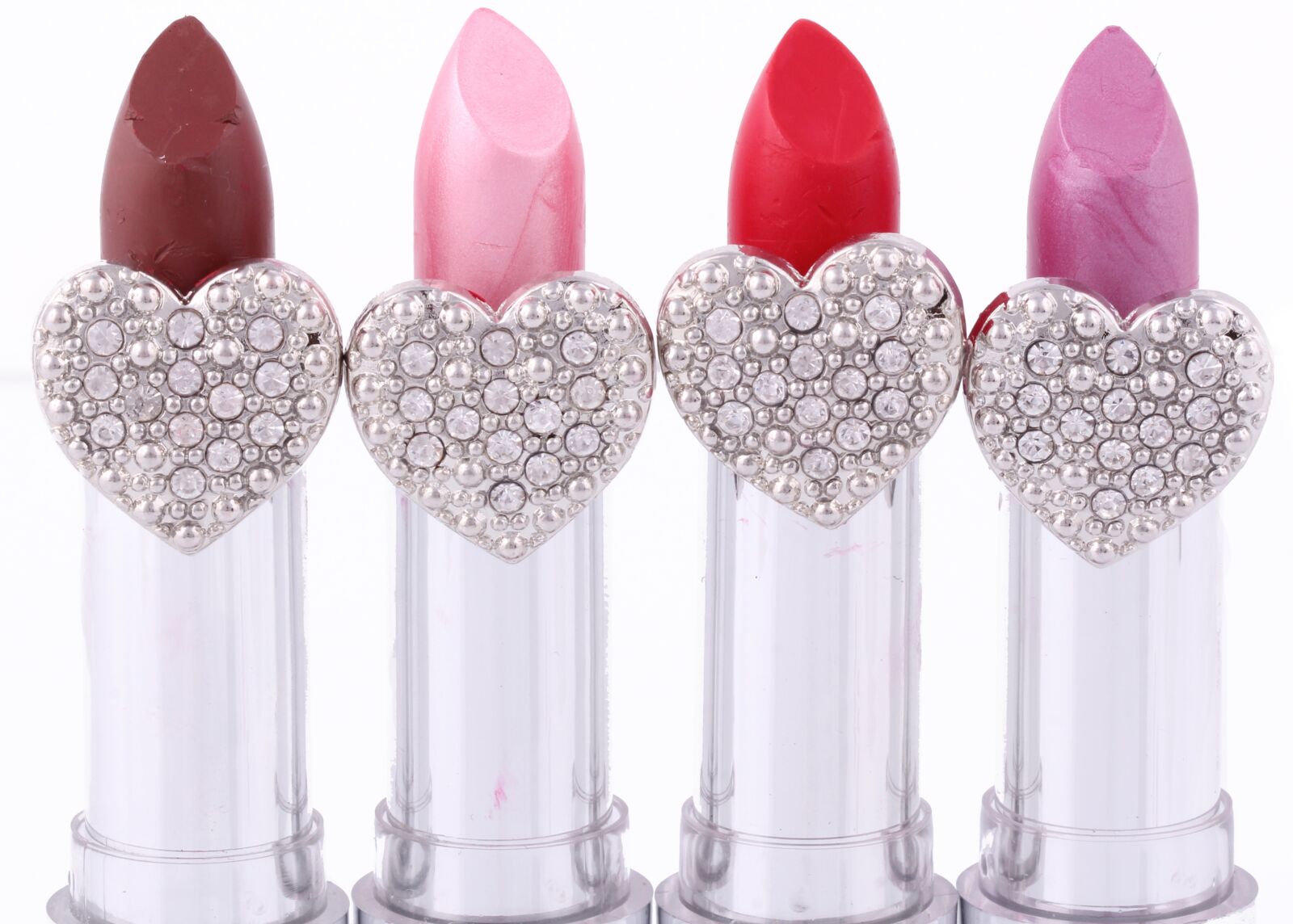 Canon EOS 550D (EOS Rebel T2i / EOS Kiss X4) sample photo. Lipsticks, hearts, love photography