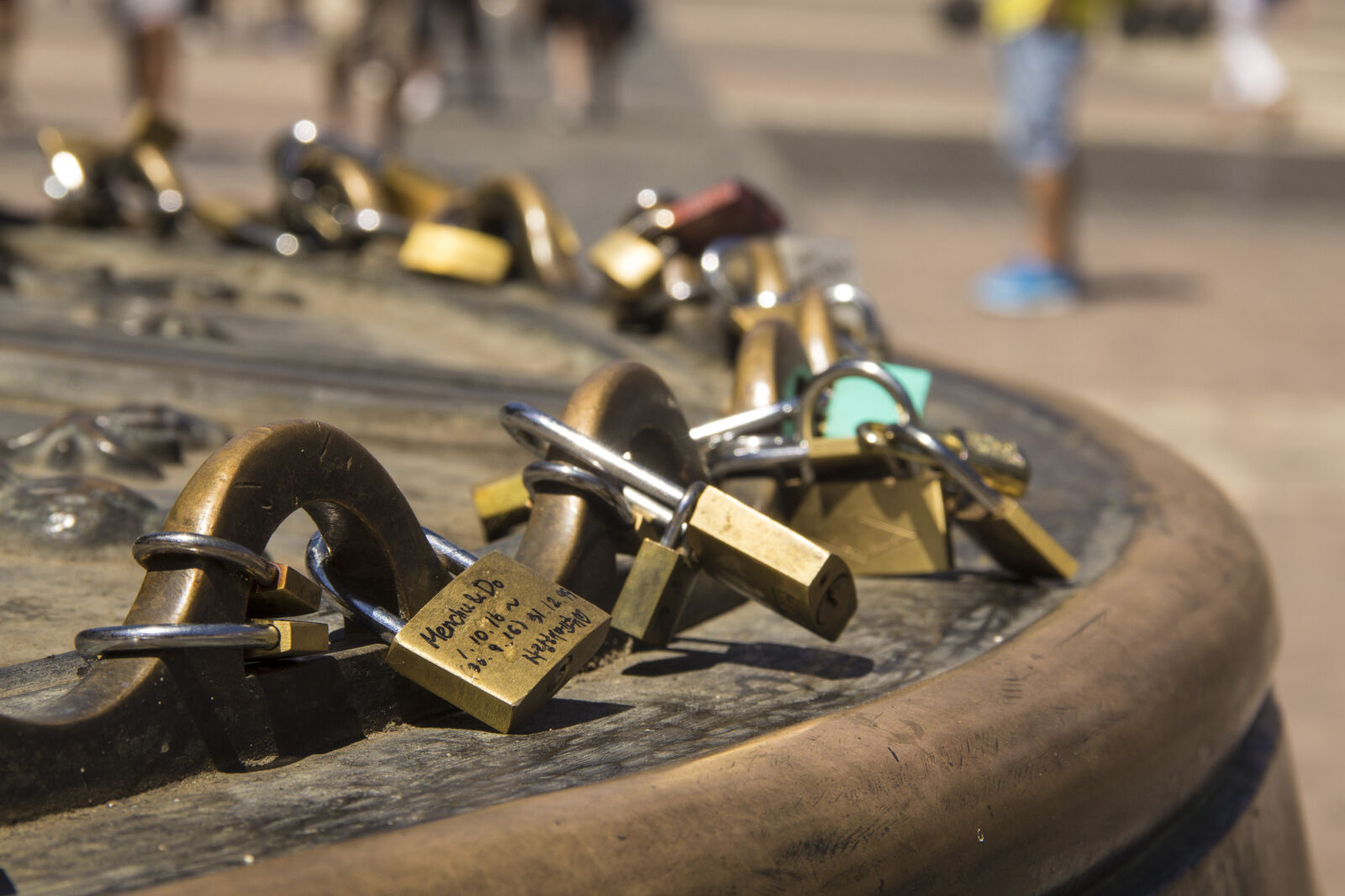 Canon EOS 60D sample photo. City, of, madrid, locks photography