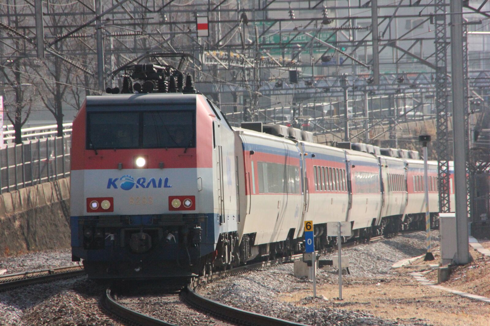 Canon EOS 600D (Rebel EOS T3i / EOS Kiss X5) sample photo. Train, railway, transport photography