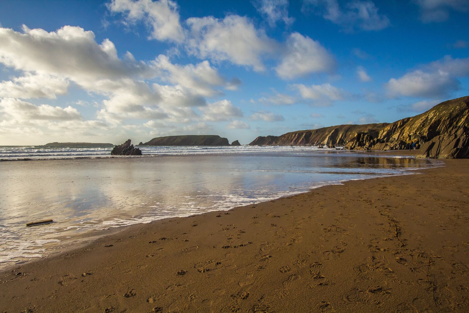 Canon EF-S 10-22mm F3.5-4.5 USM sample photo. Ocean, beach, sand photography