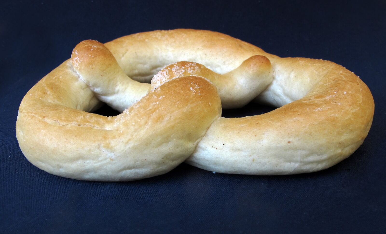Canon PowerShot G12 sample photo. Breze, pretzel, isolated photography